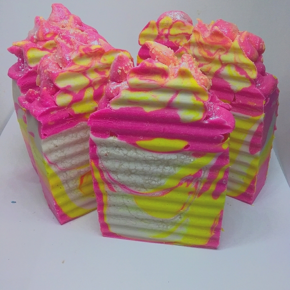 the sassy collection Other - Unicorn 2 bars Pink Grapefruit Bergamote tea tree